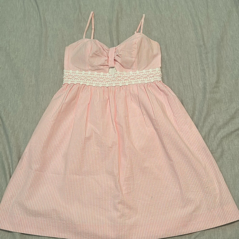 Lilly Pulitzer Katlynn Dress. Size 8. Worn once. Excellent condition.